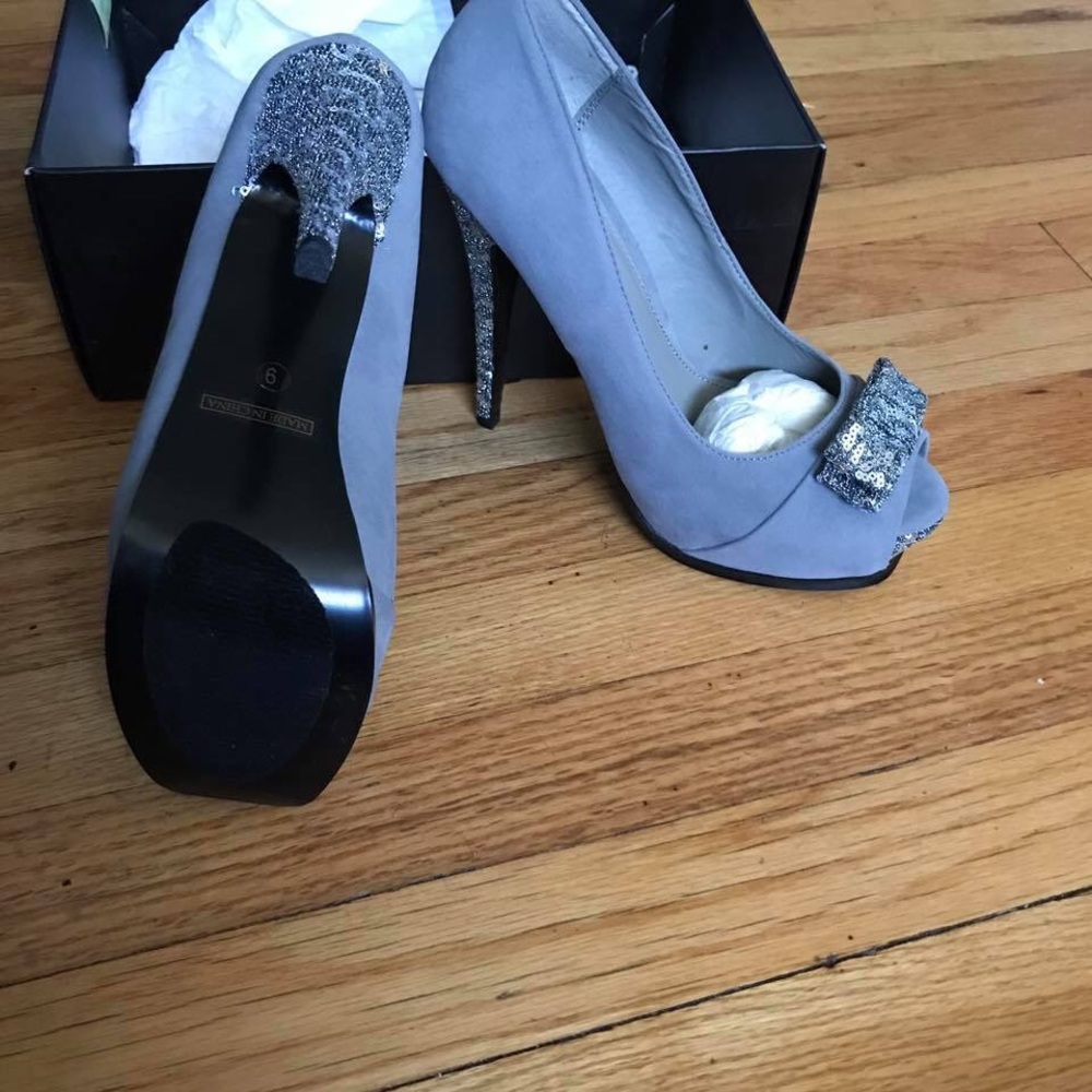Brand new heels